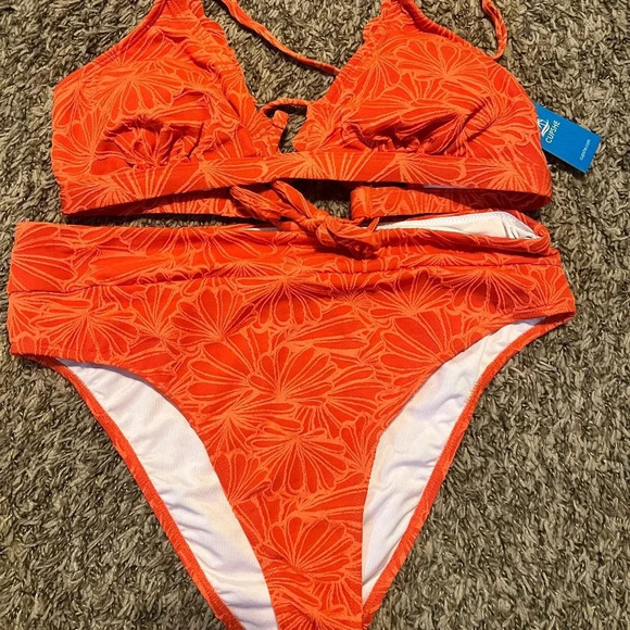 Cupshe Other - NWT women's cupshe bikini set floral Scalloped Top High Waist Bottoms size large